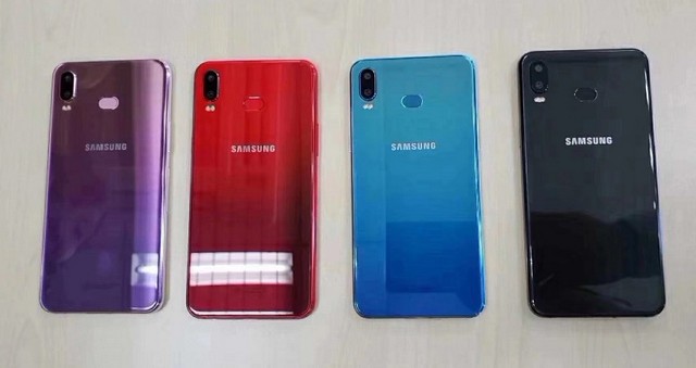 Samsung sắp đưa tân binh Galaxy A6s ra thị trường: mặt lưng bóng bẩy, dùng màn LCD 6 inch, vị trí đặt cảm biến vân tay hơi cao - Ảnh 4. Samsung sắp đưa tân binh Galaxy A6s ra thị trường: mặt lưng bóng bẩy, dùng màn LCD 6 inch, vị trí đặt cảm biến vân tay hơi cao - Ảnh 4.