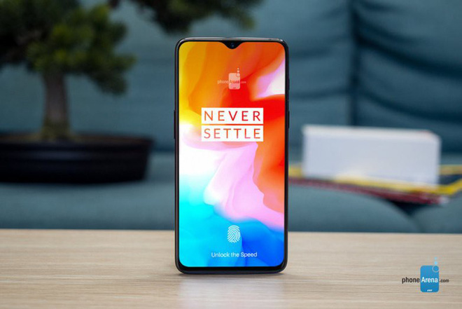 CEO OnePlus lại đưa ra lời giải thích mới cho việc loại bỏ giắc tai nghe 3.5mm: thế mới có chỗ cho cảm biến vân tay dưới màn hình - Ảnh 1. CEO OnePlus lại đưa ra lời giải thích mới cho việc loại bỏ giắc tai nghe 3.5mm: thế mới có chỗ cho cảm biến vân tay dưới màn hình - Ảnh 1.