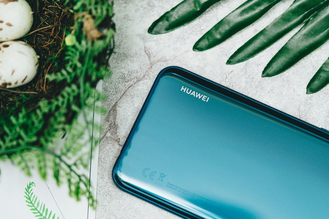 Trên tay và trải nghiệm nhanh Huawei Y9 2019 - Một sát thủ giải trí ở tầm giá dưới triệu đồng - Ảnh 10. Trên tay và trải nghiệm nhanh Huawei Y9 2019 - Một sát thủ giải trí ở tầm giá dưới triệu đồng - Ảnh 10.