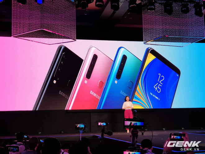 Samsung Galaxy A9 (2018) ra mắt: smartphone đầu tiên trên thế giới có 4 camera sau - Ảnh 4. Samsung Galaxy A9 (2018) ra mắt: smartphone đầu tiên trên thế giới có 4 camera sau - Ảnh 4.