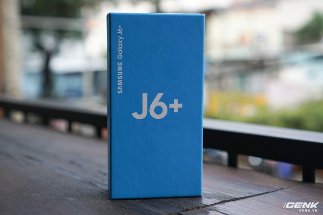 Trải nghiệm Galaxy J6+ vừa ra mắt của Samsung: giao diện giống Note9, hoàn thiện tốt, vị trí đặt cảm biến vân tay tốt hơn - Ảnh 1. Trải nghiệm Galaxy J6+ vừa ra mắt của Samsung: giao diện giống Note9, hoàn thiện tốt, vị trí đặt cảm biến vân tay tốt hơn - Ảnh 1.